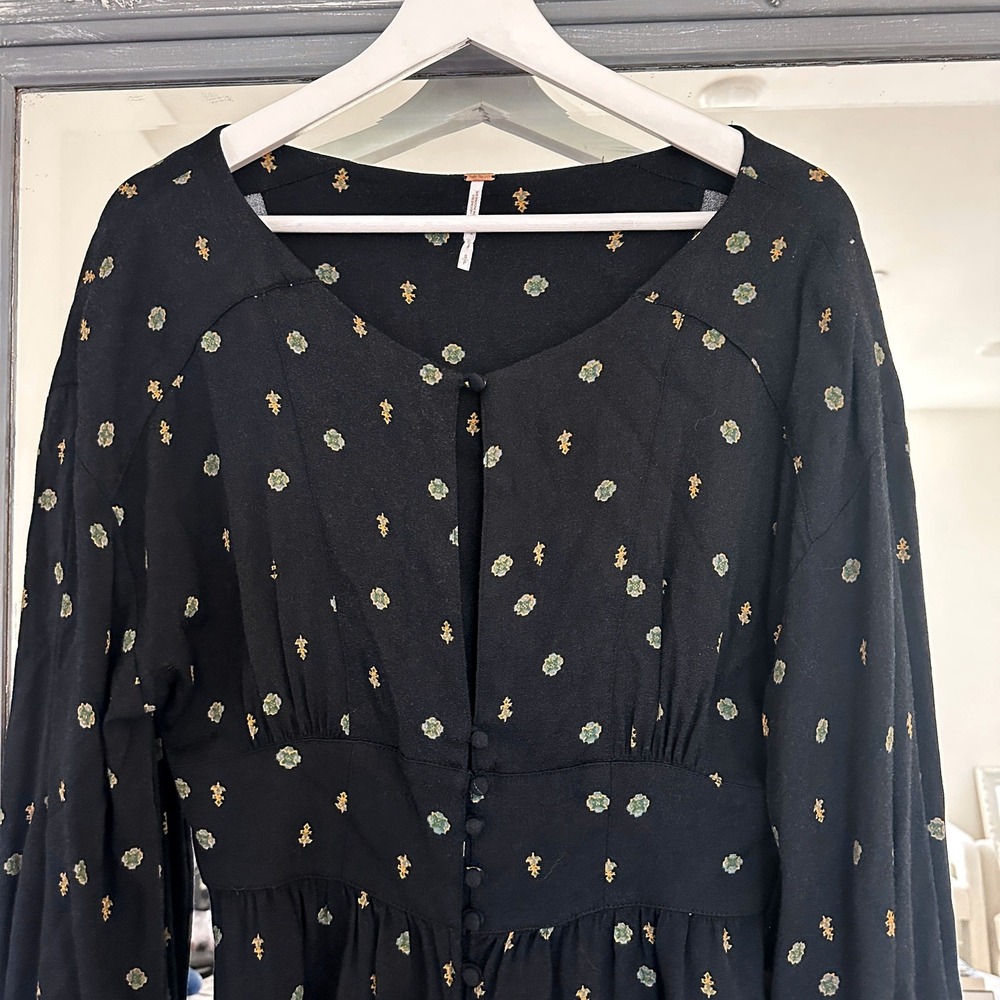 Free People Black Love Grows Long Sleeve Keyhole Romper Garden Print S - Picture 8 of 15